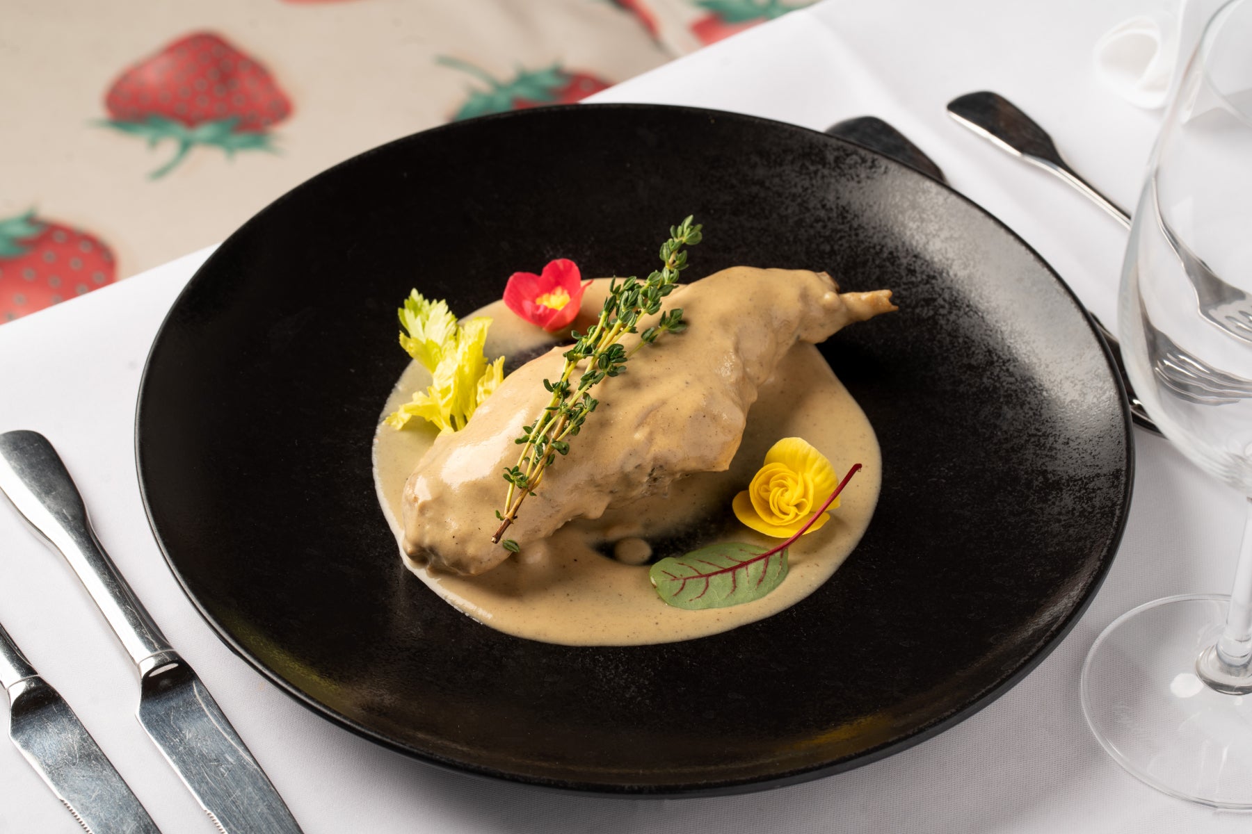 Skoki z królika w sosie musztardowym