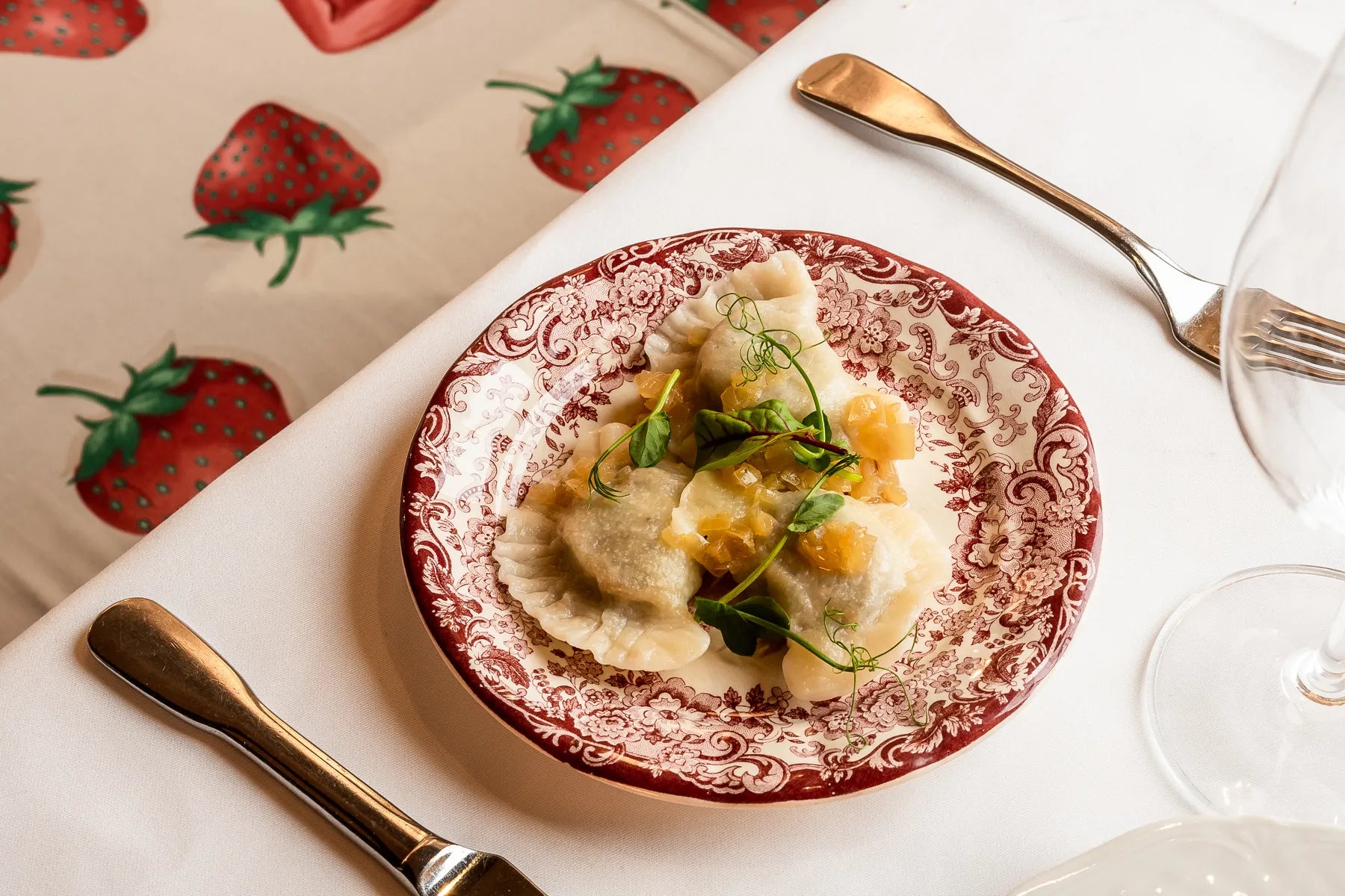 Domowe pierogi z cielęciną