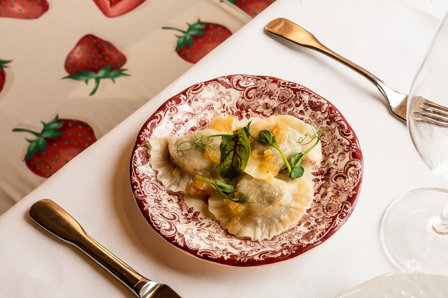 Domowe pierogi z cielęciną